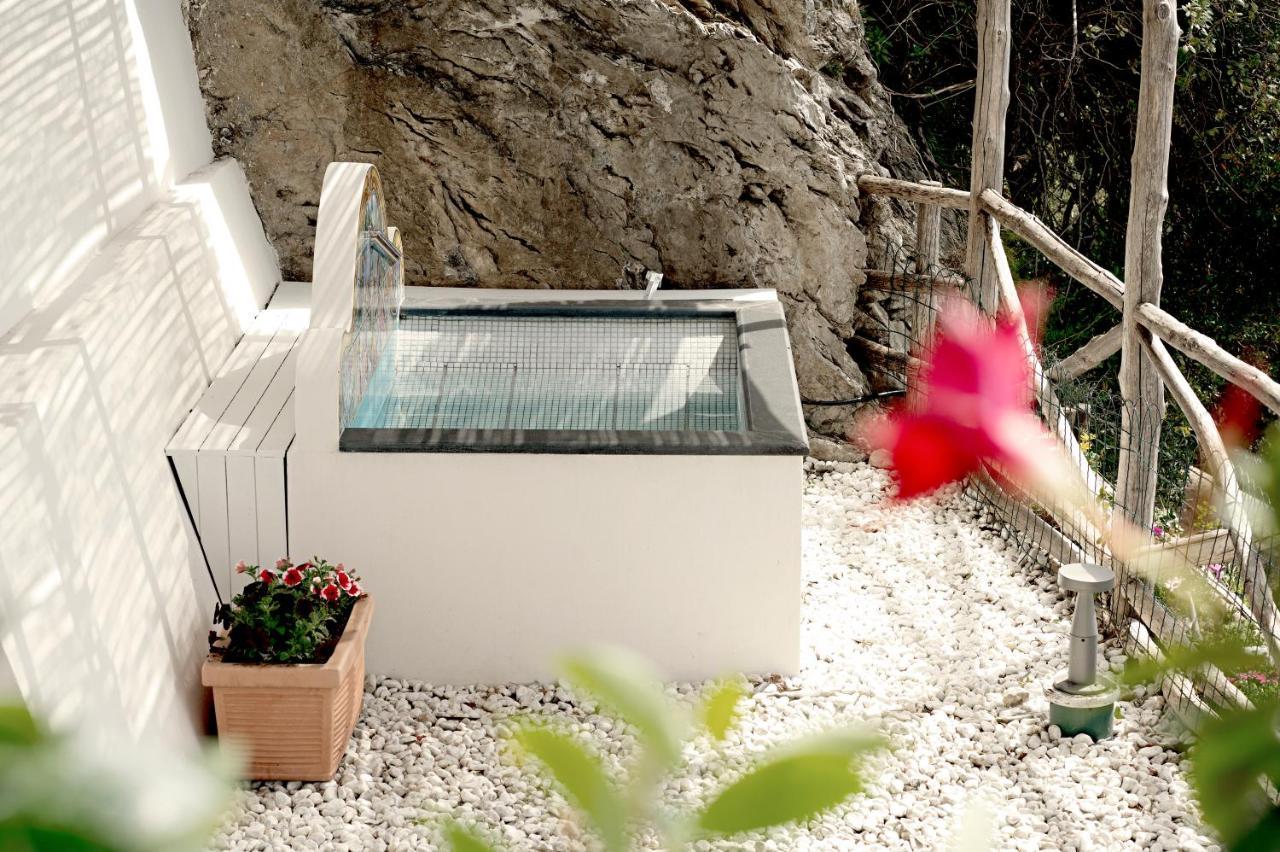 Hotel Villa Pandora Maiori Bagian luar foto