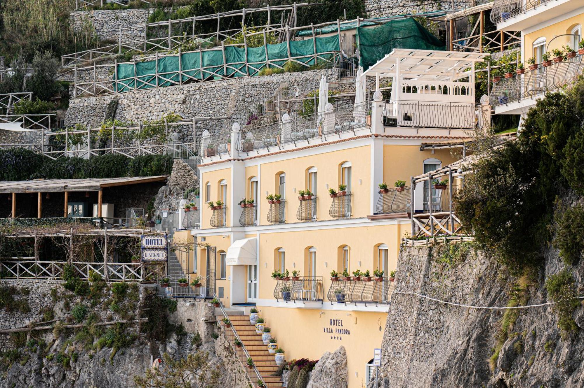 Hotel Villa Pandora Maiori Bagian luar foto